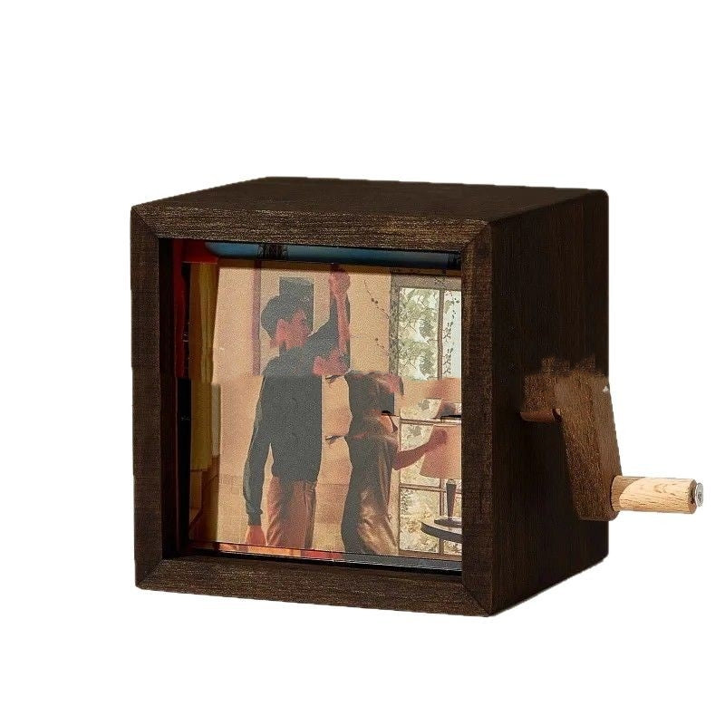 Custom Flip Photo Box – Hand-Cranked Memory Viewer for Couple & Family Gift Moments